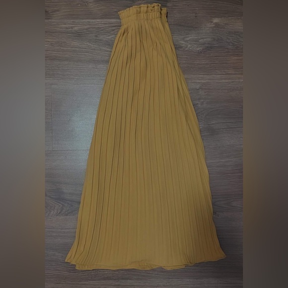 Yellow high-waisted  straight wide-legged pants - Picture 2 of 2